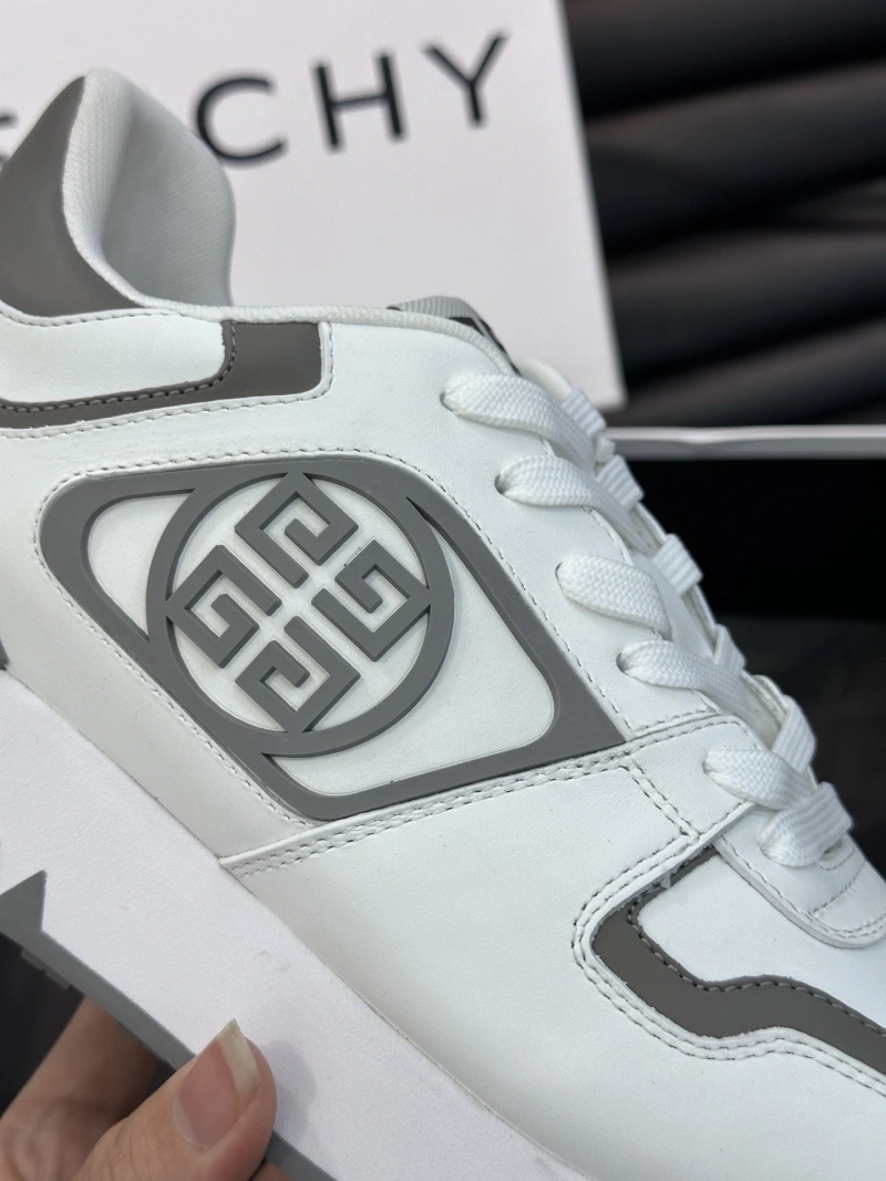 Cozy Gxvxnchy Sneakers 154730