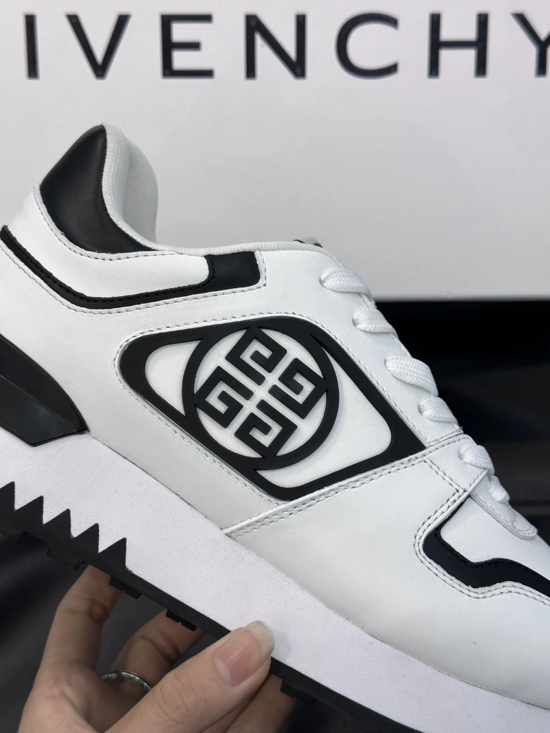 Functional Gxvxnchy Sneakers 154727