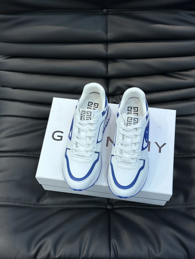 Versatile Gxvxnchy Sneakers 154728