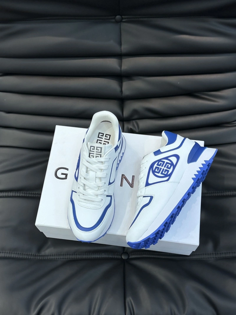 Versatile Gxvxnchy Sneakers 154728