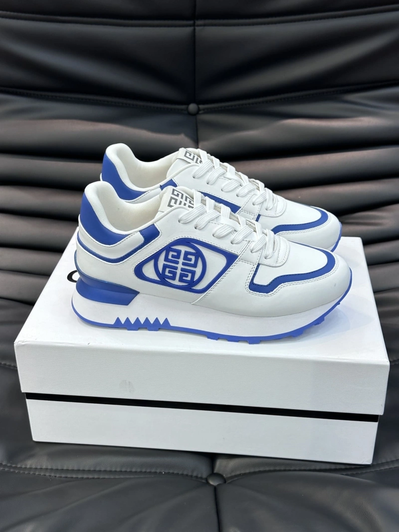 Versatile Gxvxnchy Sneakers 154728