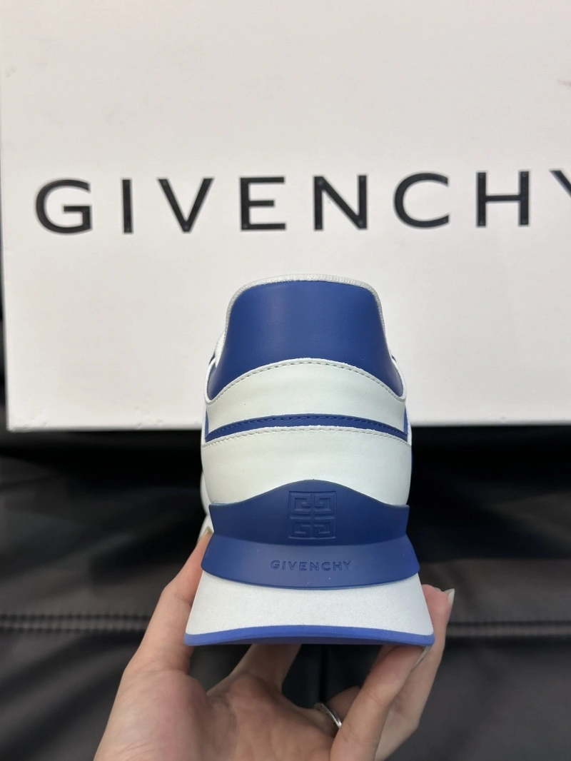 Versatile Gxvxnchy Sneakers 154728