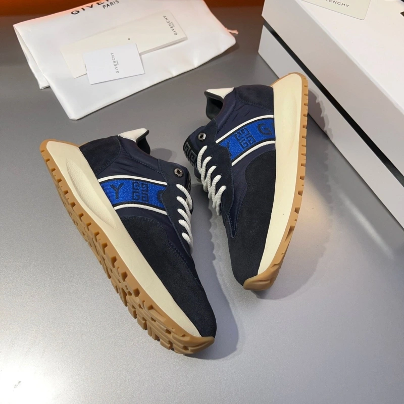 Gxvxnchy Sneakers EyeCatching 154722