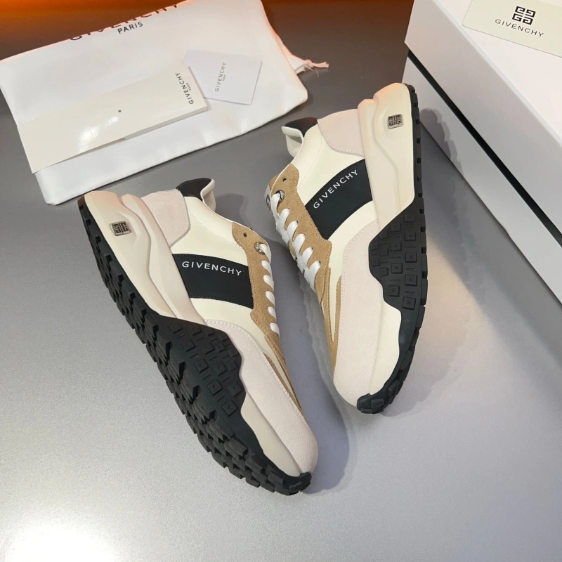 Gxvxnchy Sneakers SportInspired 154709