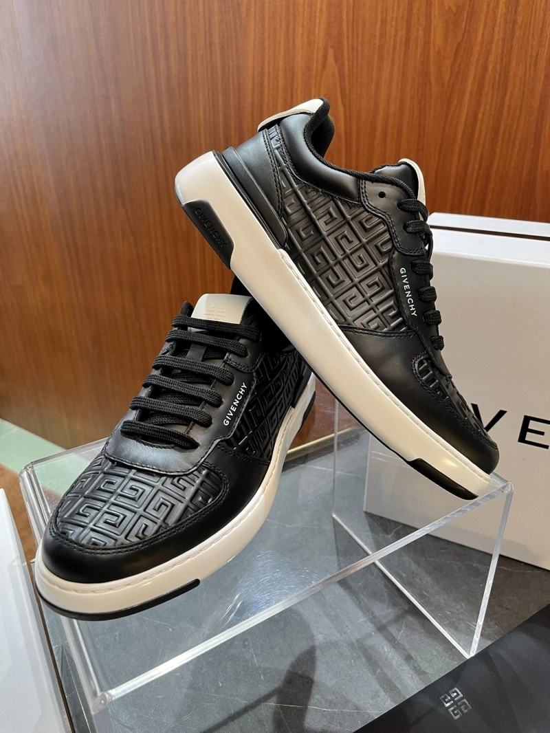 Affordable Gxccx Sneakers 166057