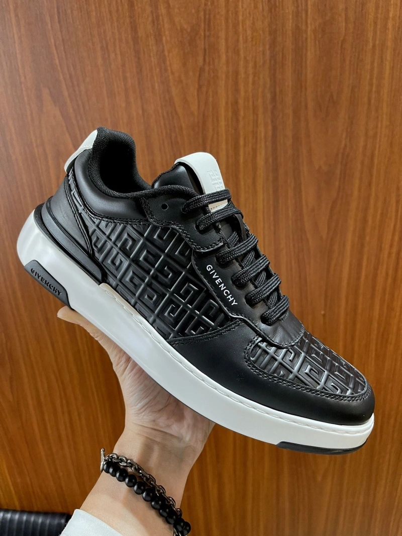 Affordable Gxccx Sneakers 166057