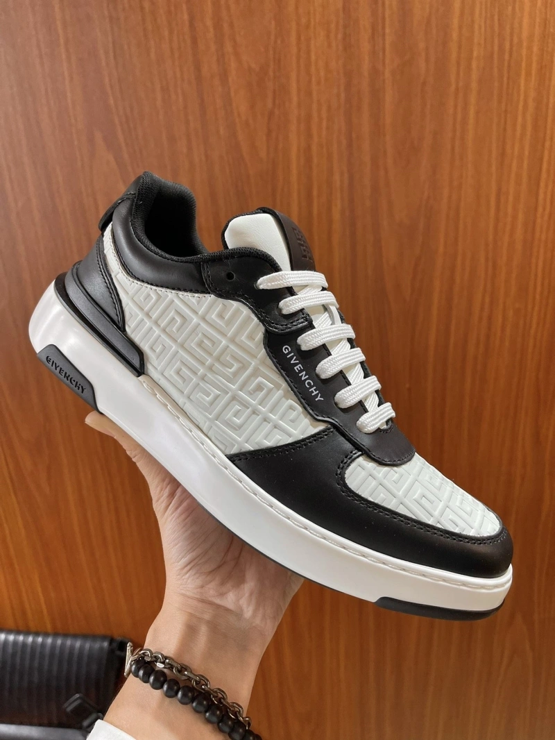Affordable Gxccx Sneakers 166057