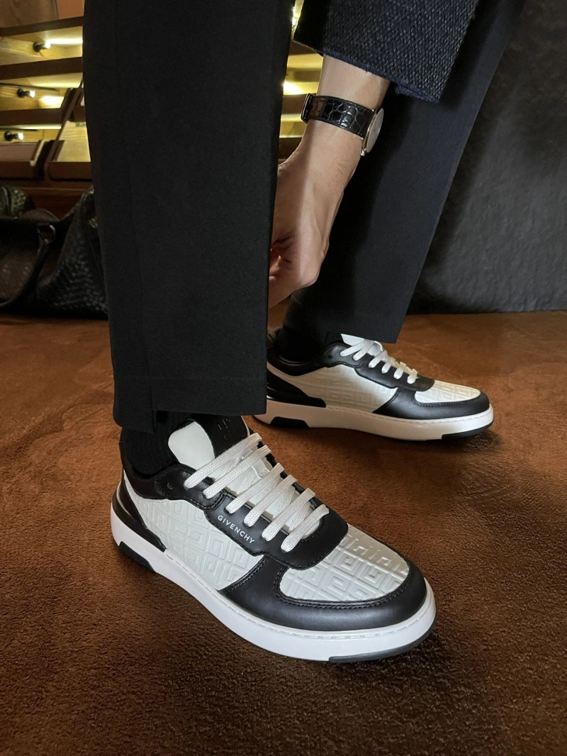 Affordable Gxccx Sneakers 166057