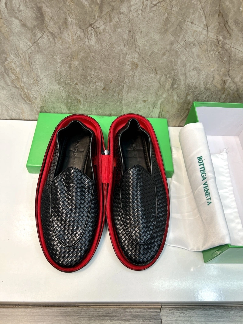 Flexible Bxttxga Vxnxta Leather Shoes 113285