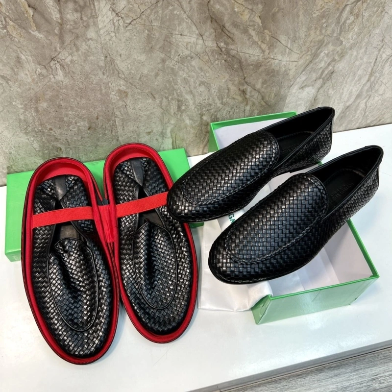 Flexible Bxttxga Vxnxta Leather Shoes 113285
