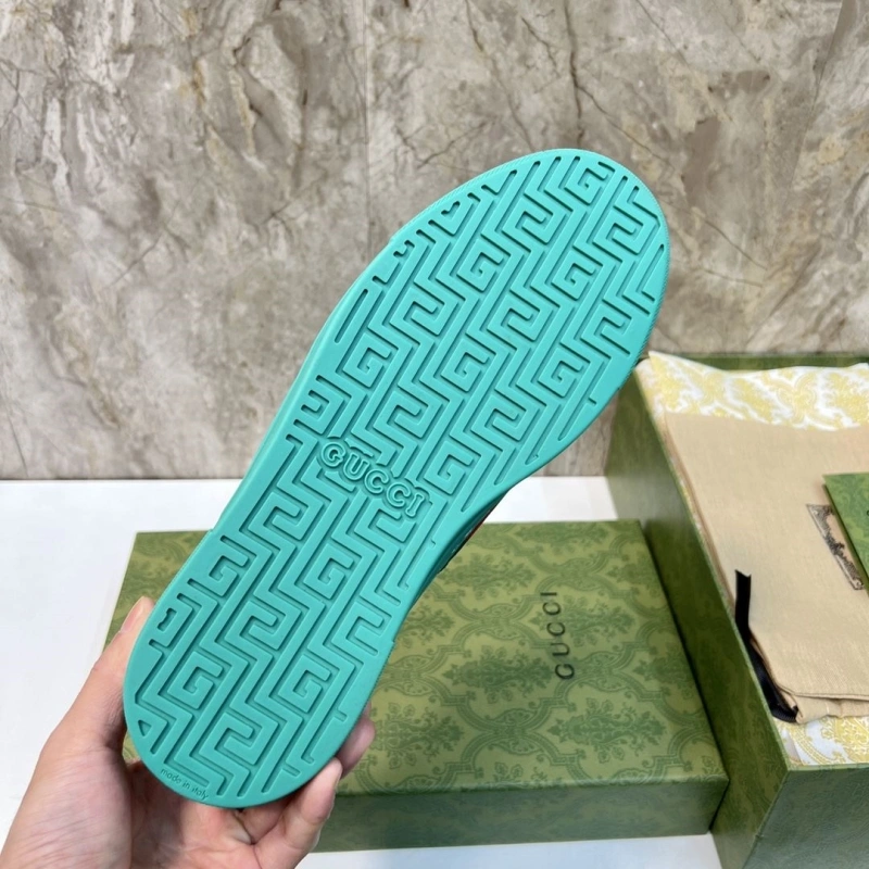 Reliable Gxccx Sneakers 166049