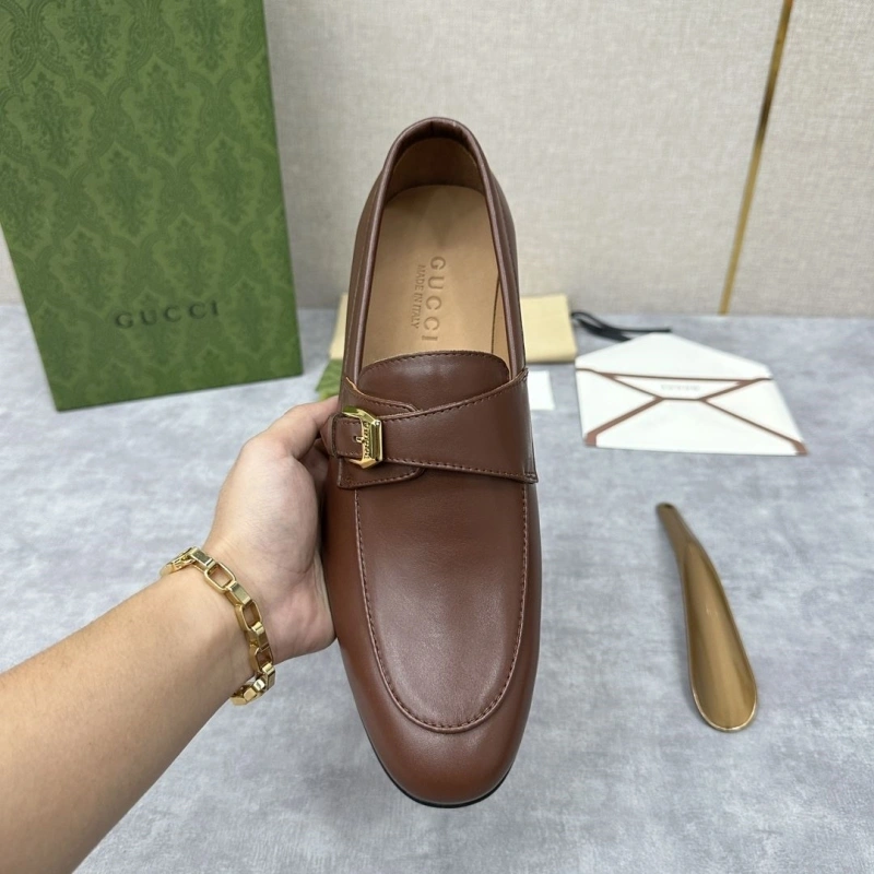 Elegant Gxccx Leather Shoes 165769