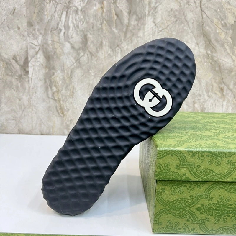 Modern Gxccx Sneakers 166032