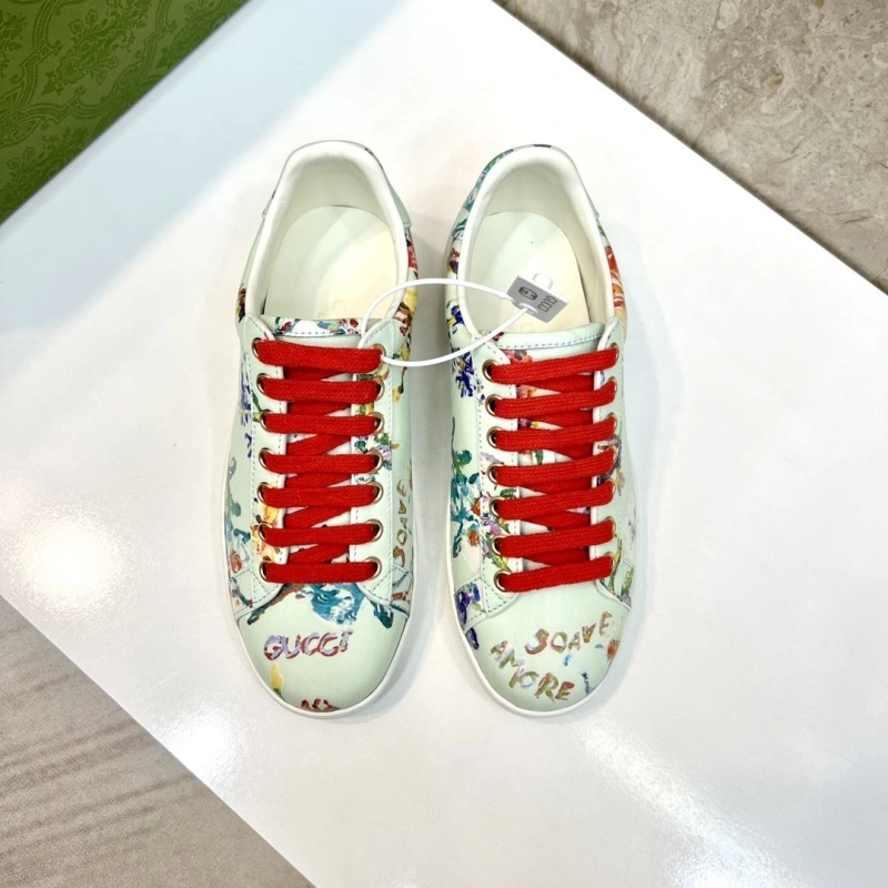 Trendsetting Gxccx Sneakers 166008