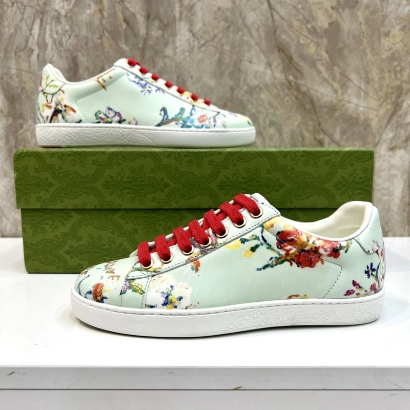 Trendsetting Gxccx Sneakers 166008