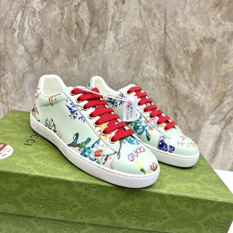 Trendsetting Gxccx Sneakers 166008