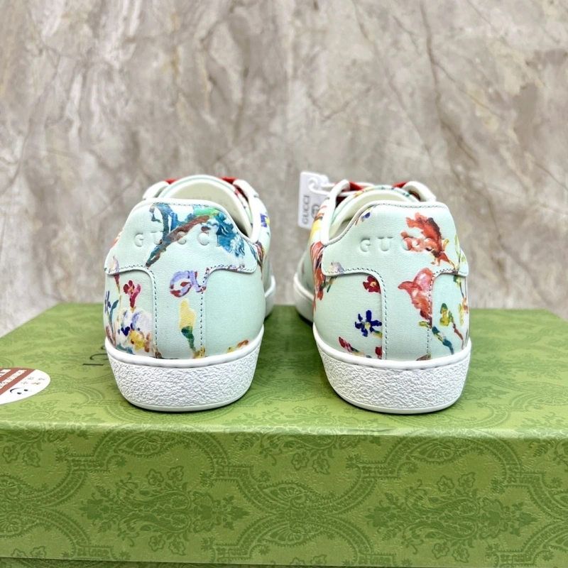 Trendsetting Gxccx Sneakers 166008