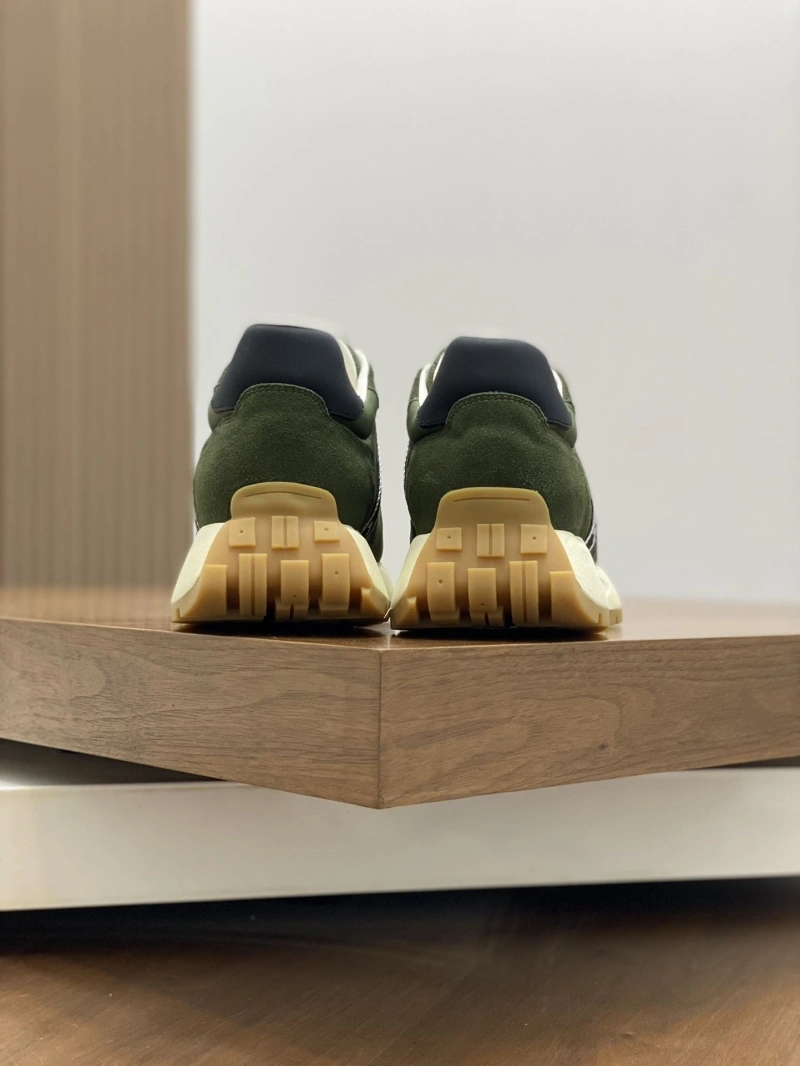 Lightweight Gxvxnchy Sneakers 154711