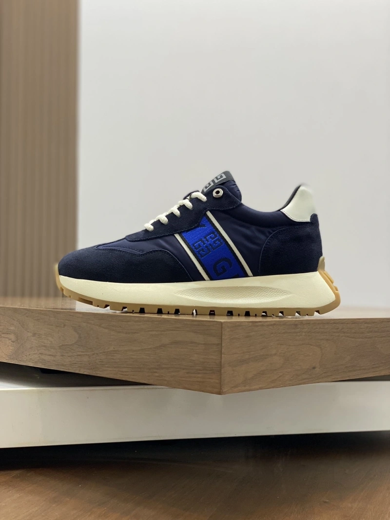 Gxvxnchy Sneakers Lightweight 154704
