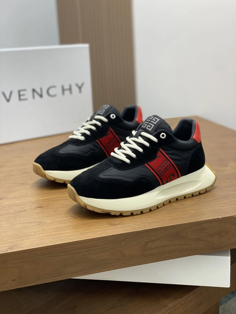 DailyWear Gxvxnchy Sneakers 154707
