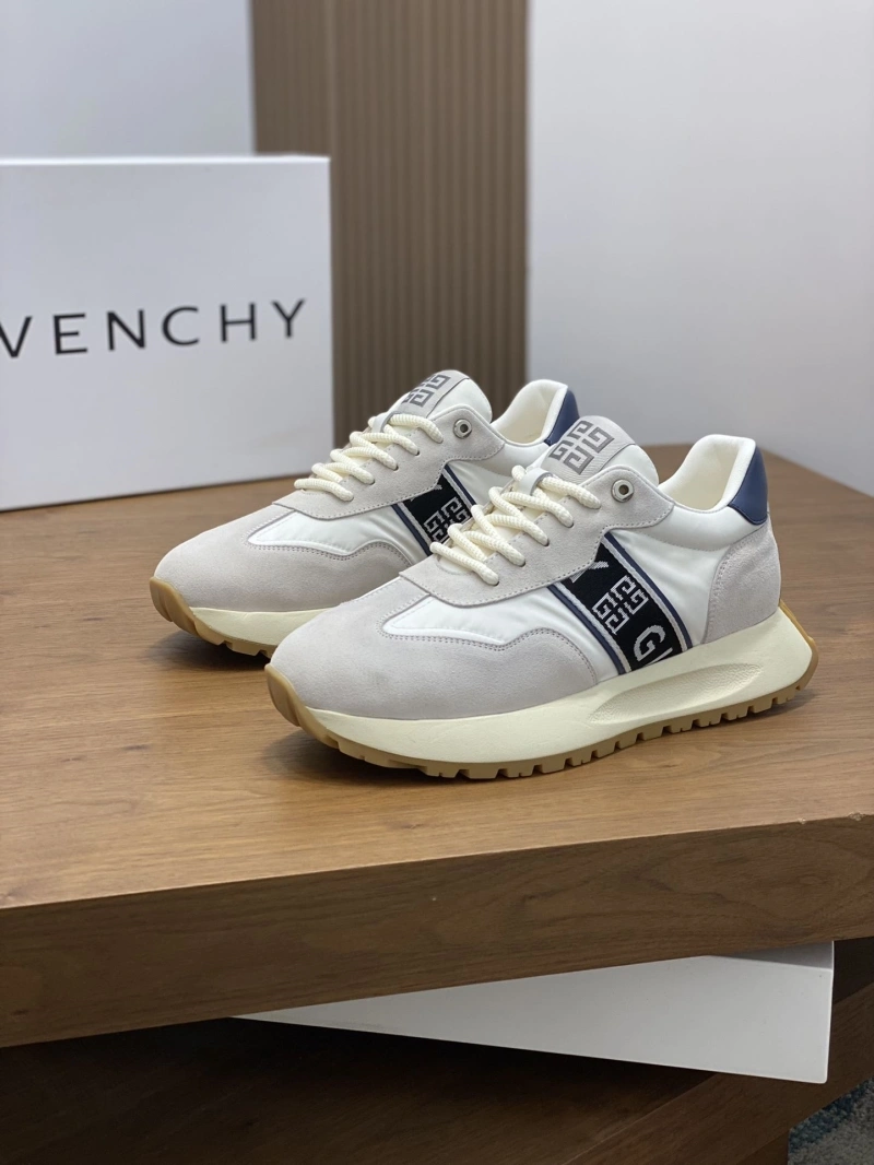 StreetReady Gxvxnchy Sneakers 154715