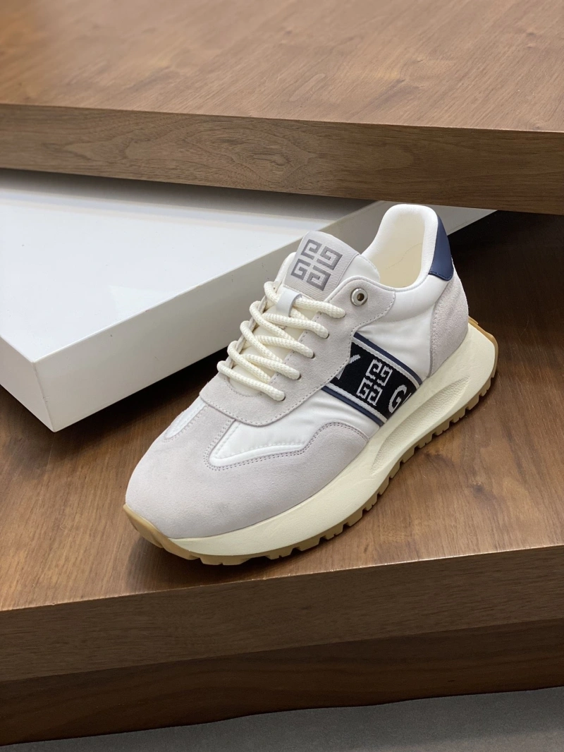 StreetReady Gxvxnchy Sneakers 154715