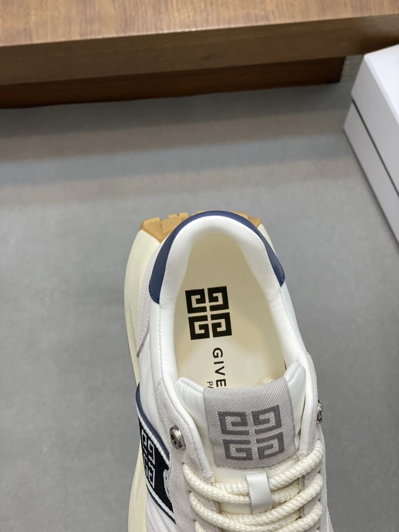 StreetReady Gxvxnchy Sneakers 154715