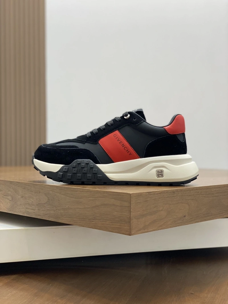 Gxvxnchy Sneakers Classic 154708