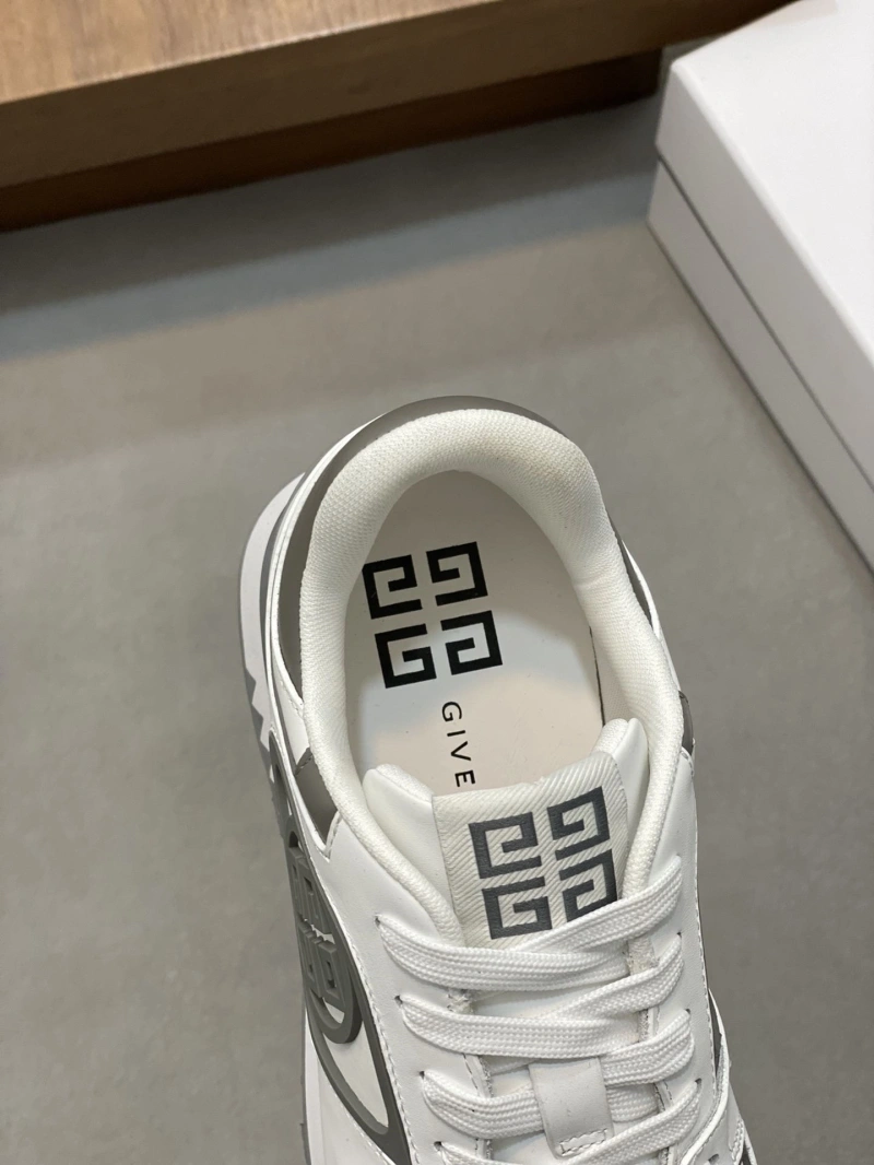 Durable Gxvxnchy Sneakers 154719