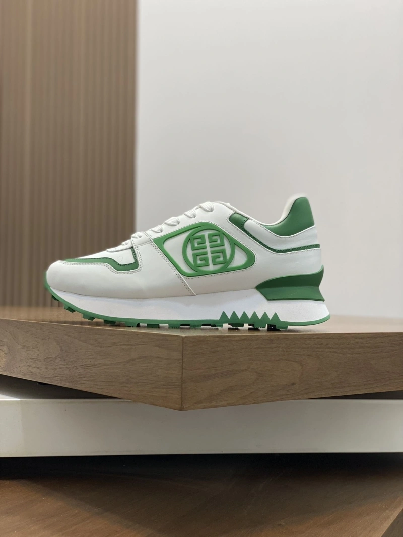 Gxvxnchy Sneakers Trendsetting 154702