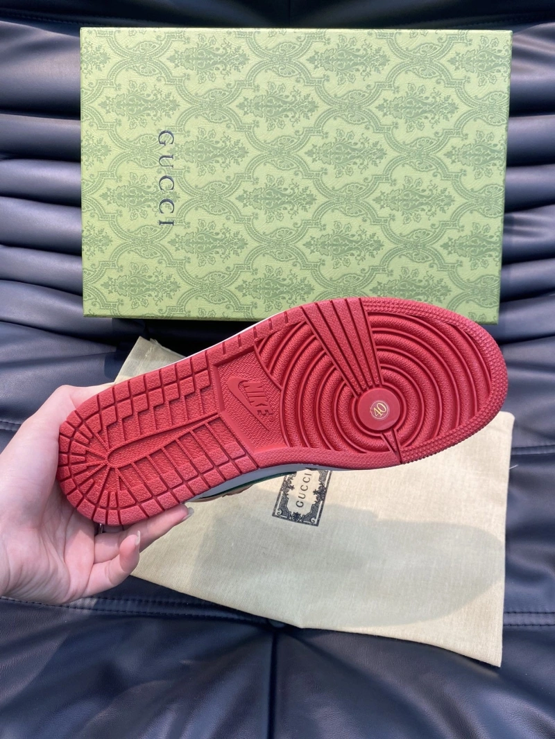 Vibrant Gxccx Sneakers 165976
