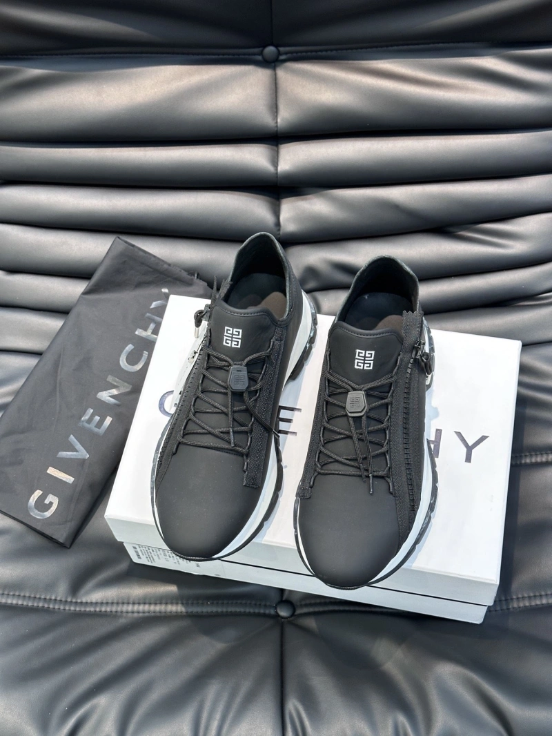 Gxvxnchy Sneakers Cozy 154724