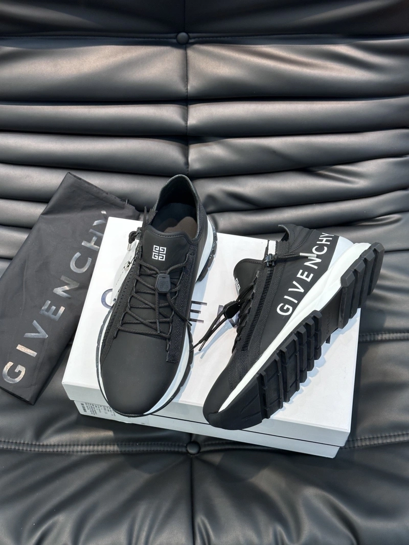 Gxvxnchy Sneakers Cozy 154724