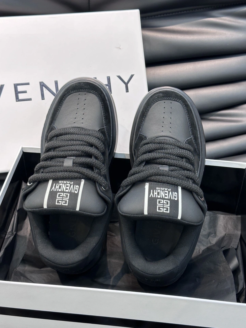 Functional Gxvxnchy Sneakers 154696