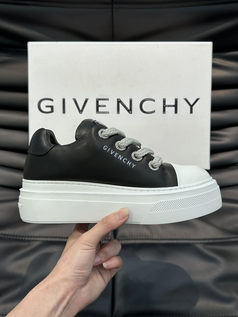 Comfortable Gxvxnchy Sneakers 154697