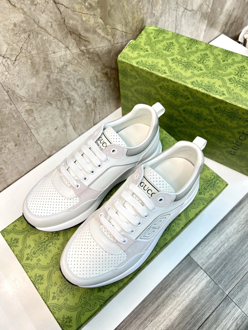 Trendsetting Gxccx Sneakers 165989