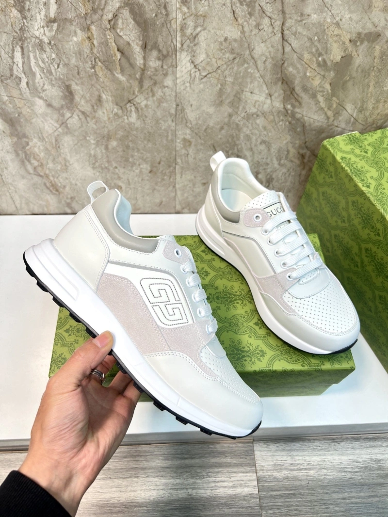 Trendsetting Gxccx Sneakers 165989