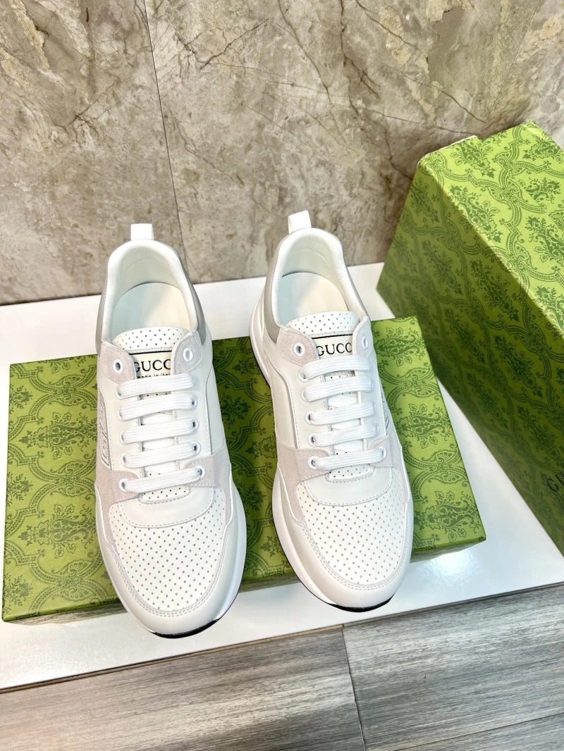 Trendsetting Gxccx Sneakers 165989