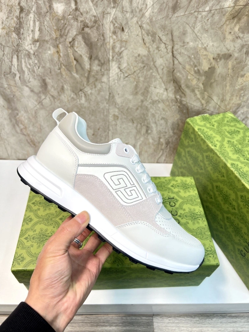 Trendsetting Gxccx Sneakers 165989