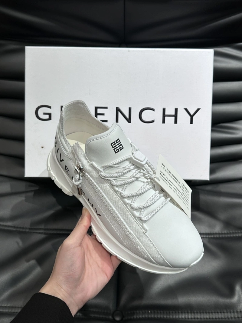 Gxvxnchy Sneakers Cozy 154692