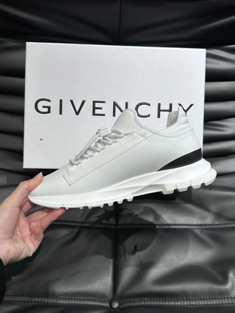 Gxvxnchy Sneakers Cozy 154692