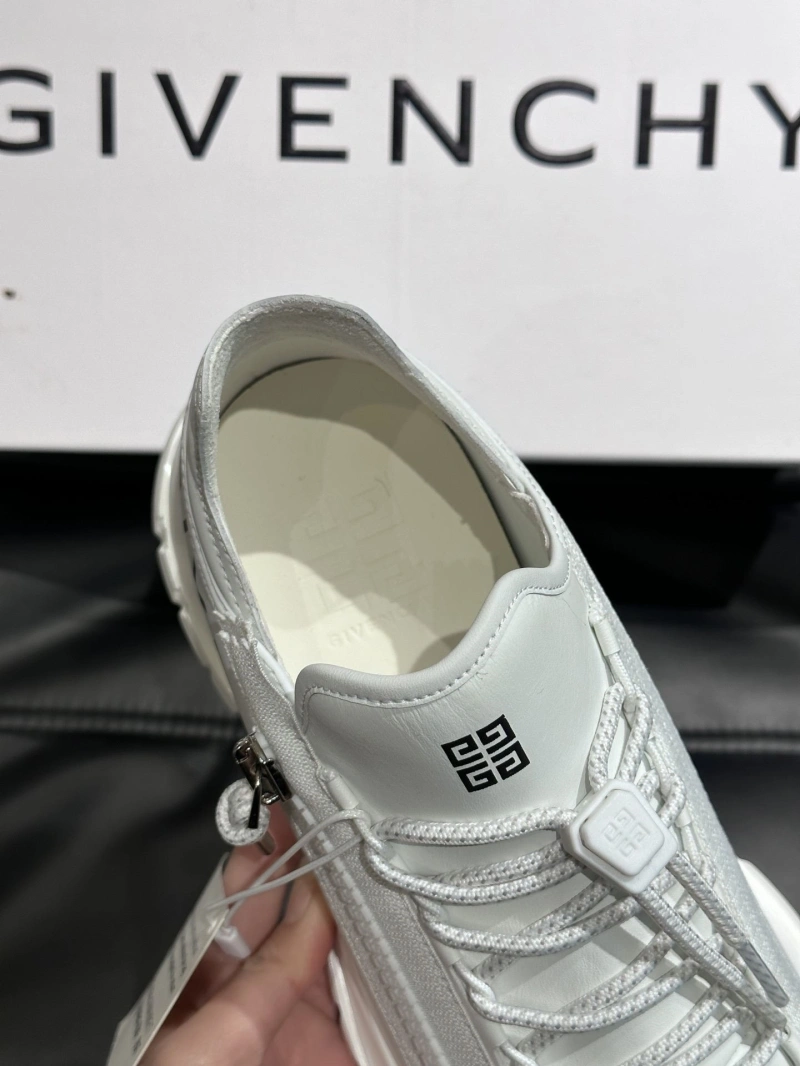 Gxvxnchy Sneakers Cozy 154692