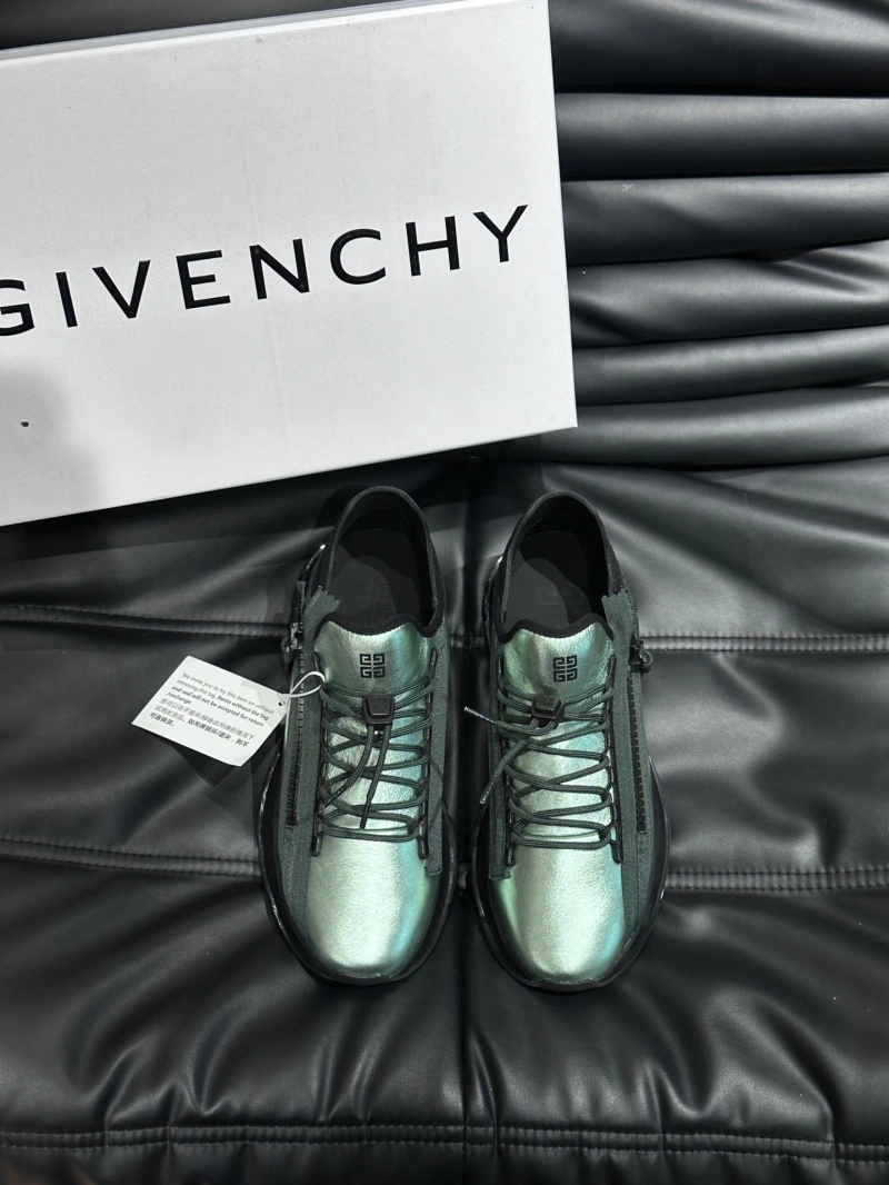 Gxvxnchy Sneakers Minimalist 154693