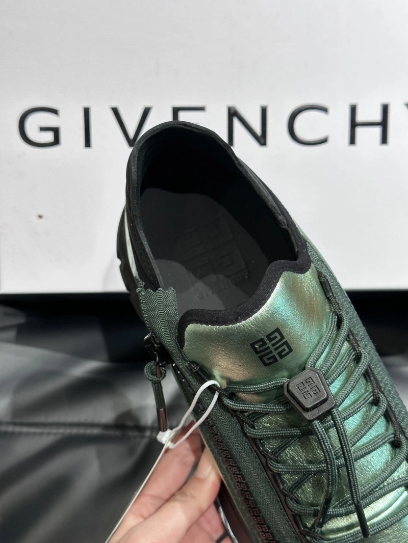 Gxvxnchy Sneakers Minimalist 154693