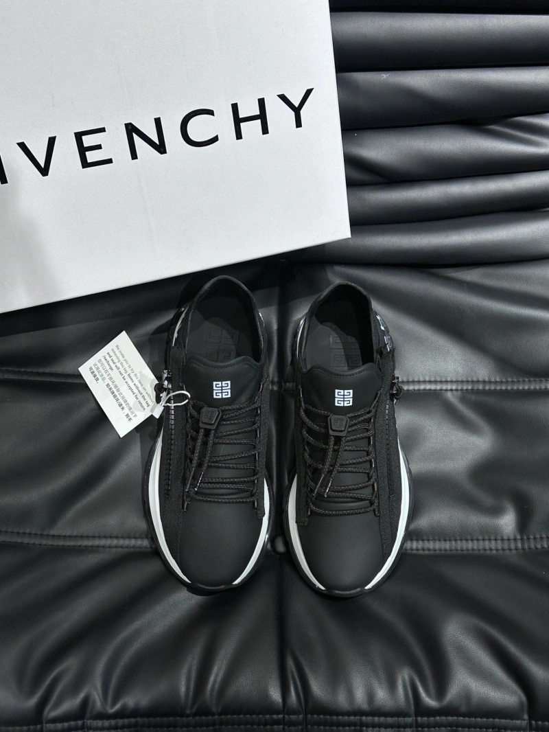 Gxvxnchy Sneakers Vibrant 154690
