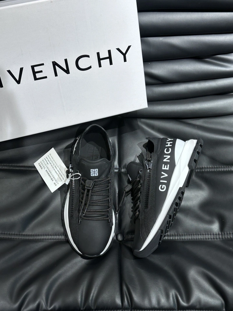 Gxvxnchy Sneakers Vibrant 154690