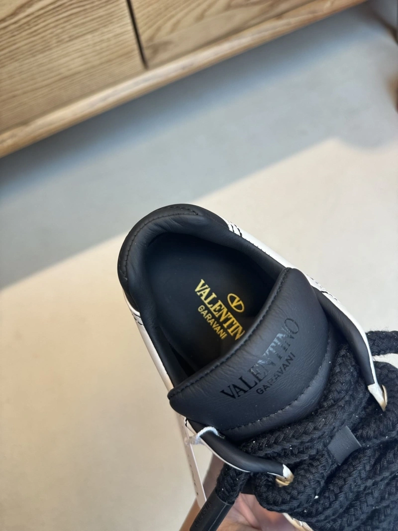 Comfortable Vxlxntino Sneakers 232938