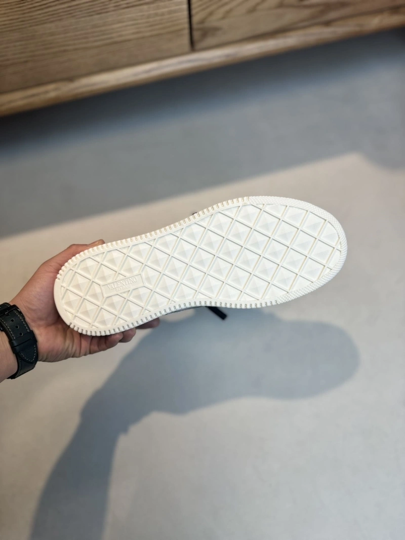 Comfortable Vxlxntino Sneakers 232938