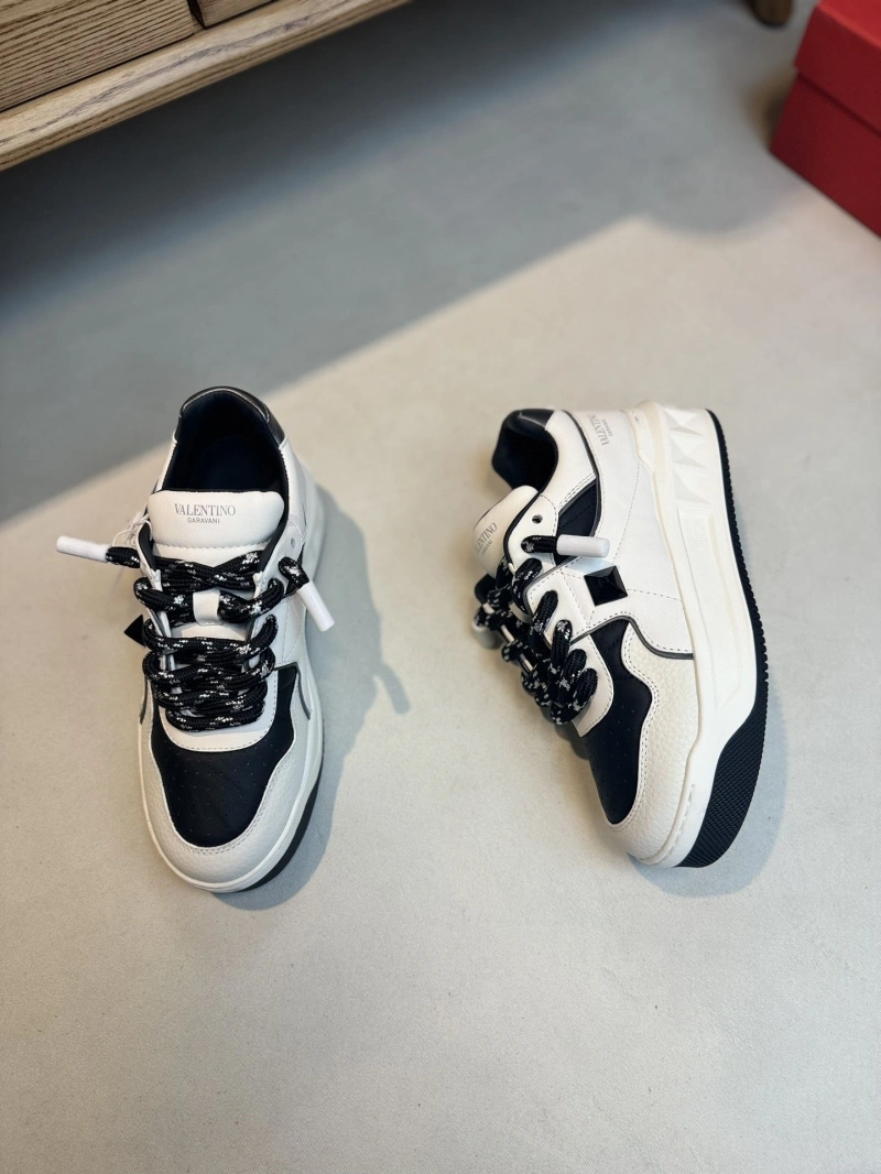 GoAnywhere Vxlxntino Sneakers 232937