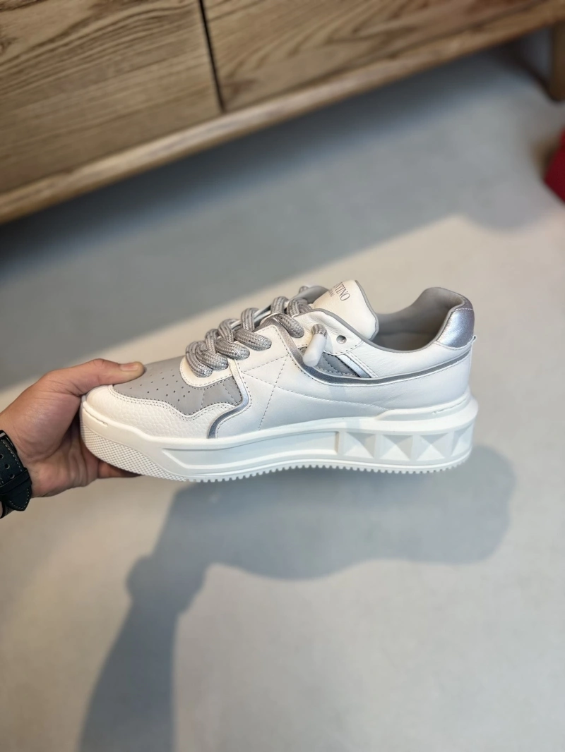 Durable Vxlxntino Sneakers 232947